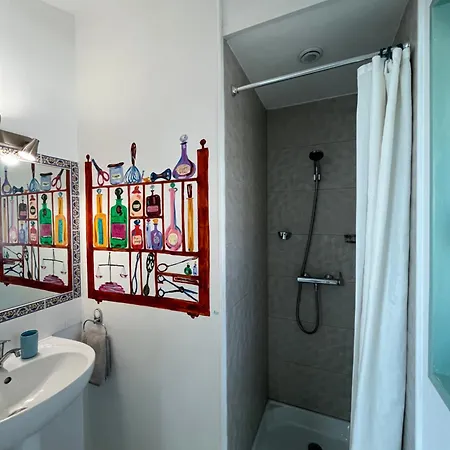 Hostal Cassis Hostel