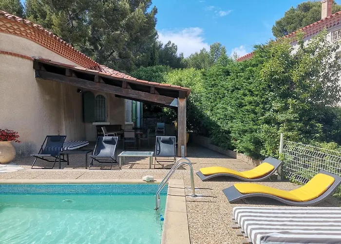 Vandrarhem Cassis Hostel *