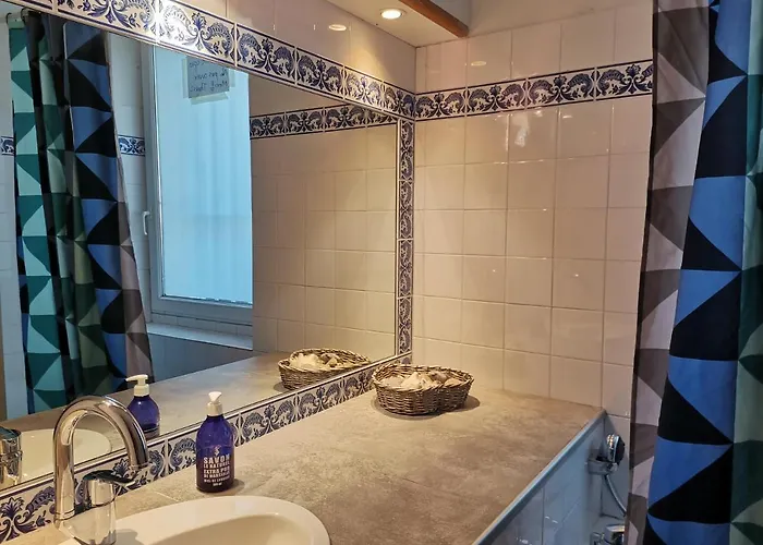 Cassis Hostel Vandrarhem *