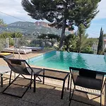 ホステル Cassis Hostel