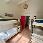 Cassis Hostel ホステル *