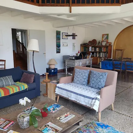 Cassis Hostel カシ
