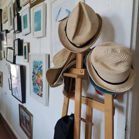 Ostello Cassis Hostel *