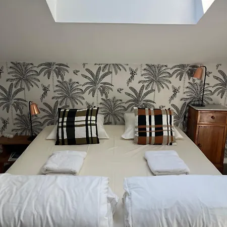 Cassis Hostel カシ