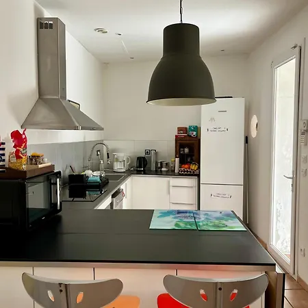 Cassis Hostel