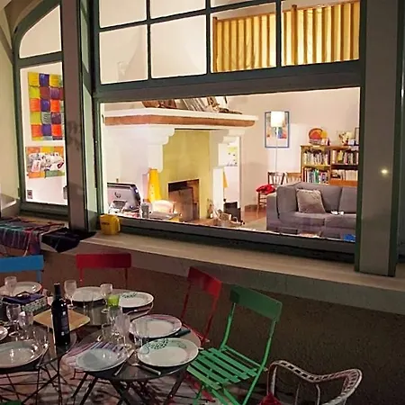 Cassis Hostel