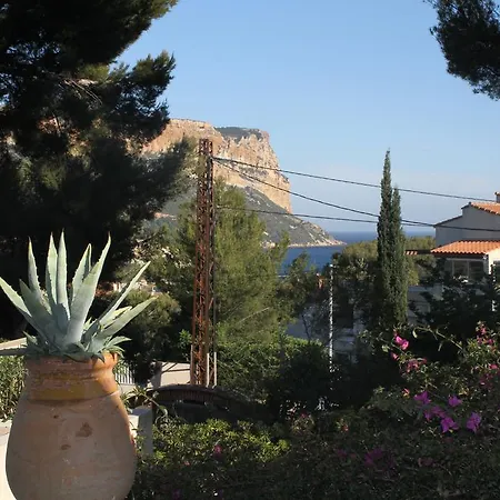 Cassis Hostel Ostello