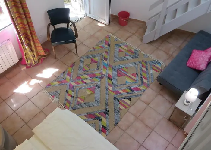 Cassis Hostel * Cassis