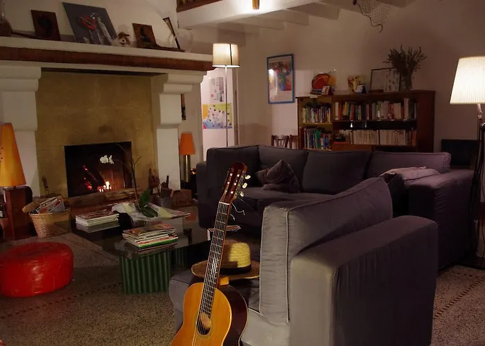 Albergue Cassis Hostel *