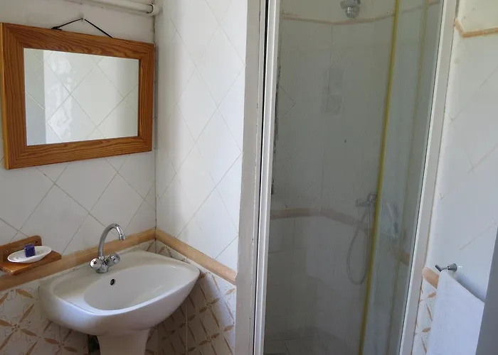 Albergue Cassis Hostel *